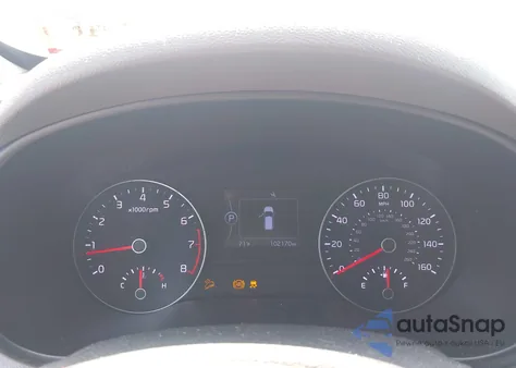 2018 Kia Sportage Lx z USA, uszkodzony, nr VIN KNDPM3AC2J7463845